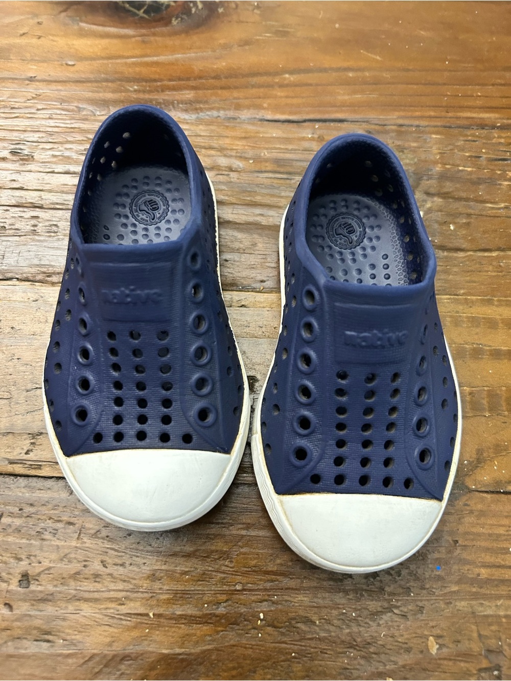 Native Kids Water Shoes in Navy and White